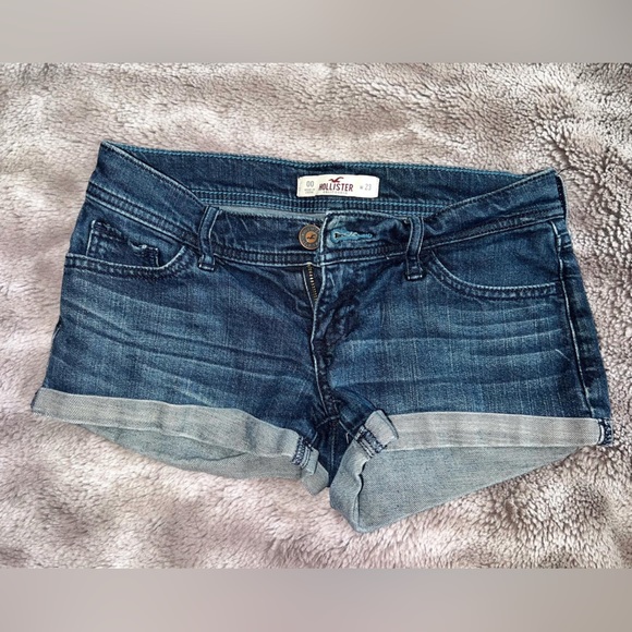 HOLLISTER Shorts Size 00 - Picture 1 of 2